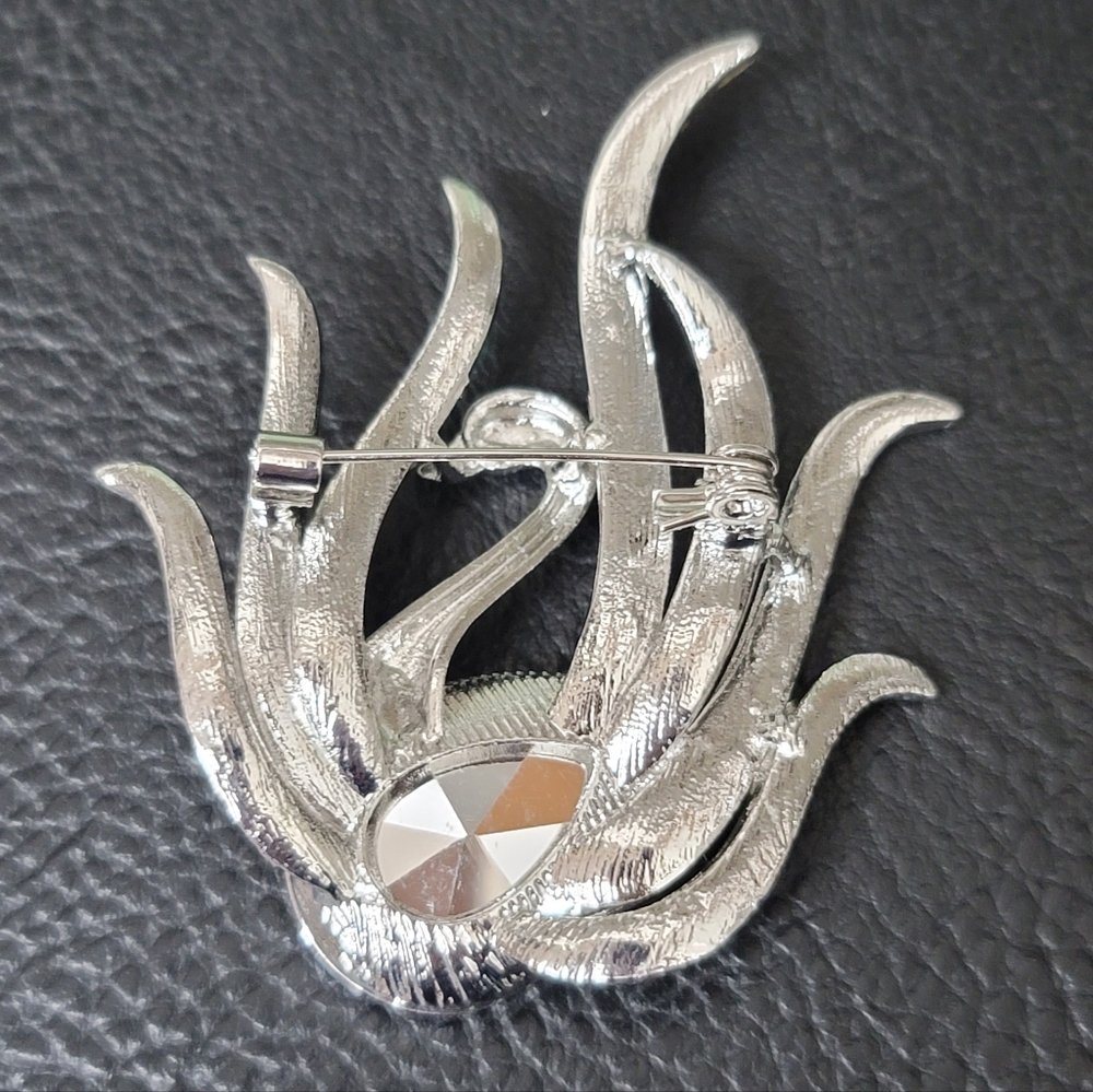 Swan Brooch, Blue & Clear Rhinestones- NWOT - Picture 4 of 5